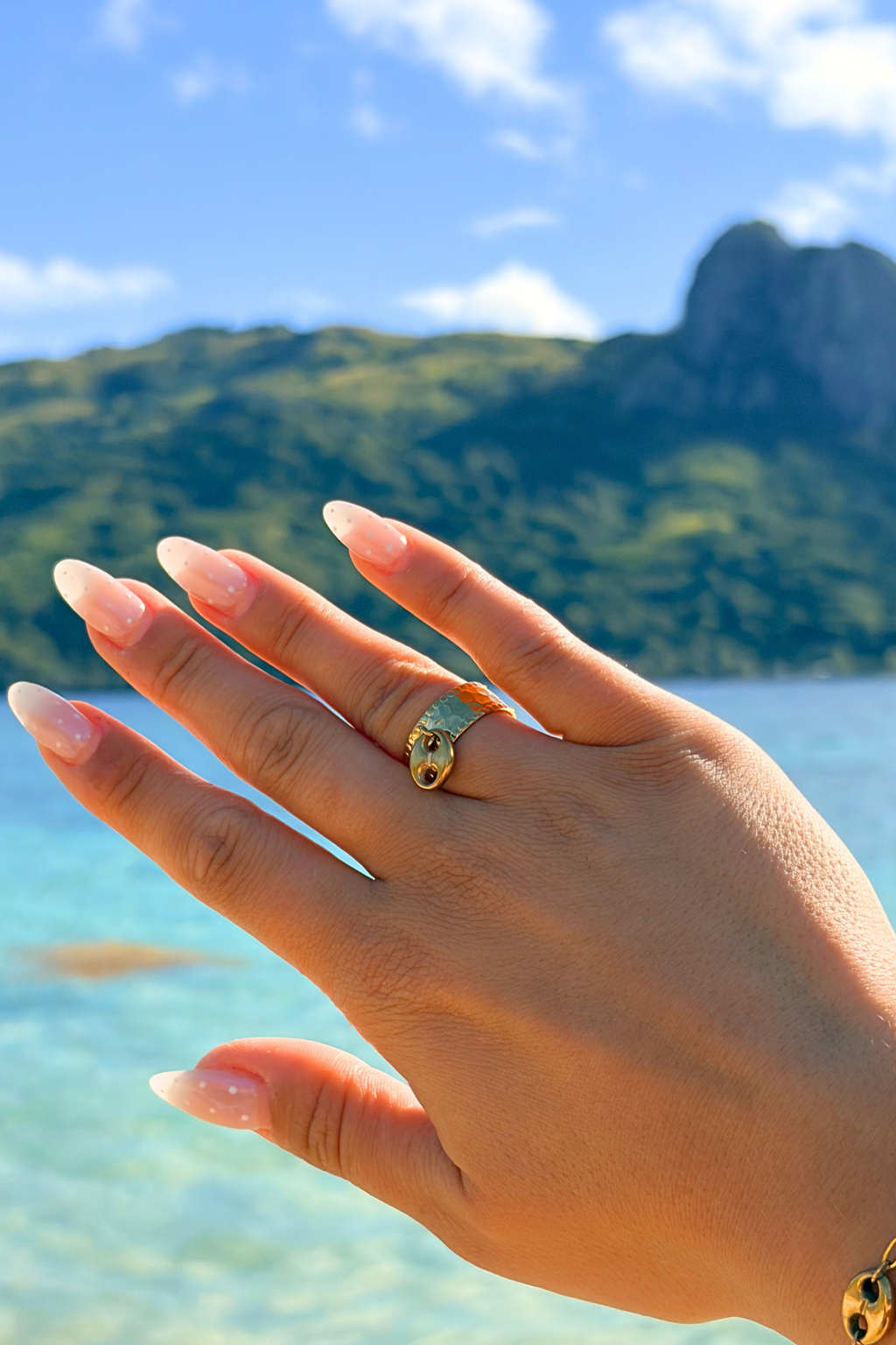 Bague Breloque Grain de Café Dorée