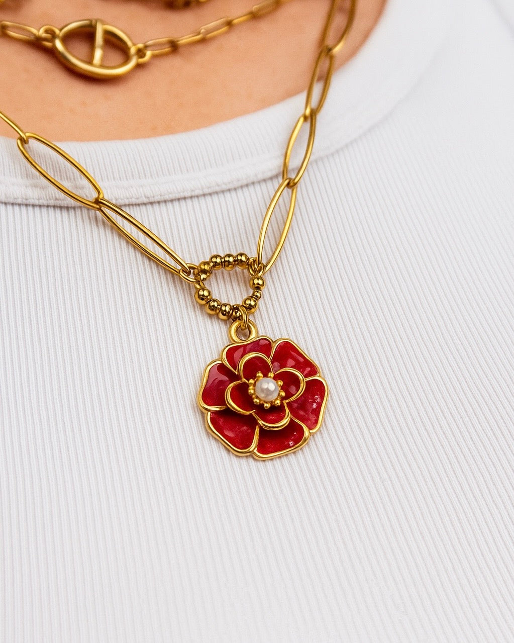 Collier Camélia Bordeaux