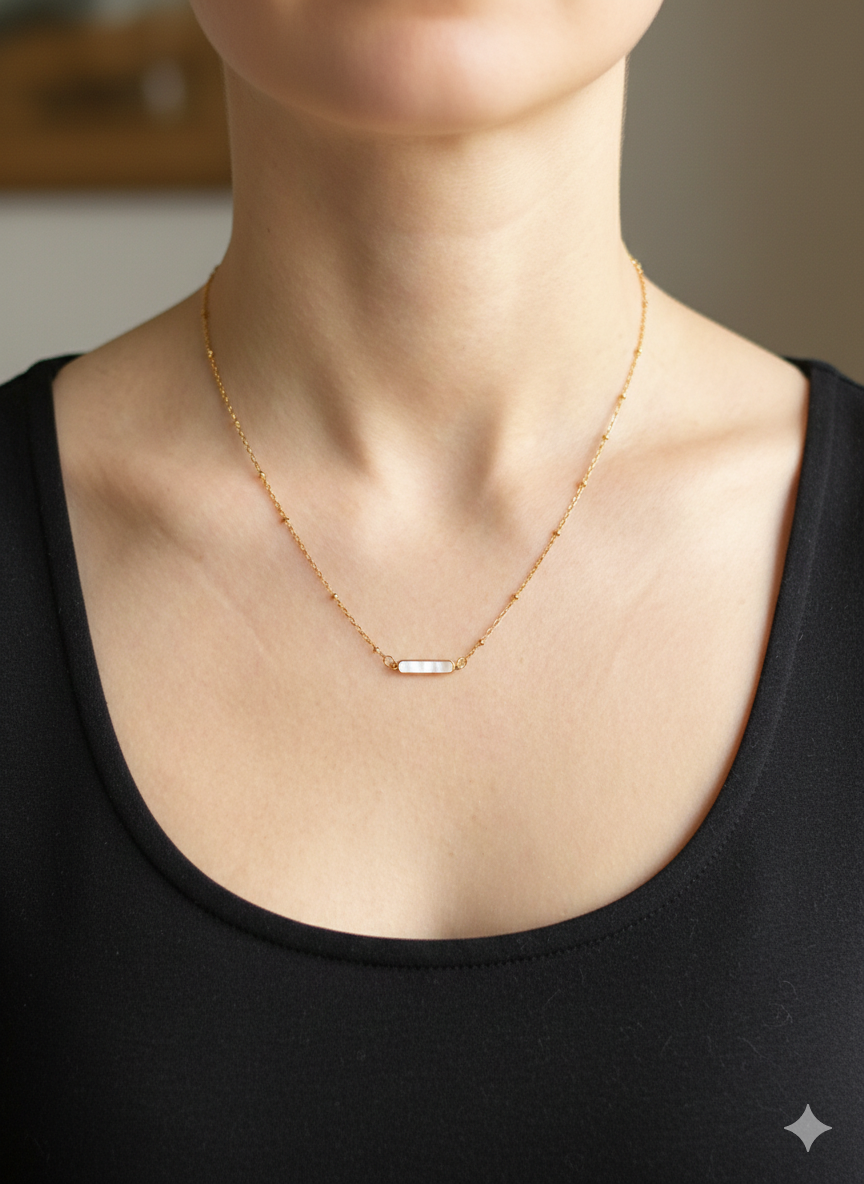 Collier Nacre Solitaire Rectangle